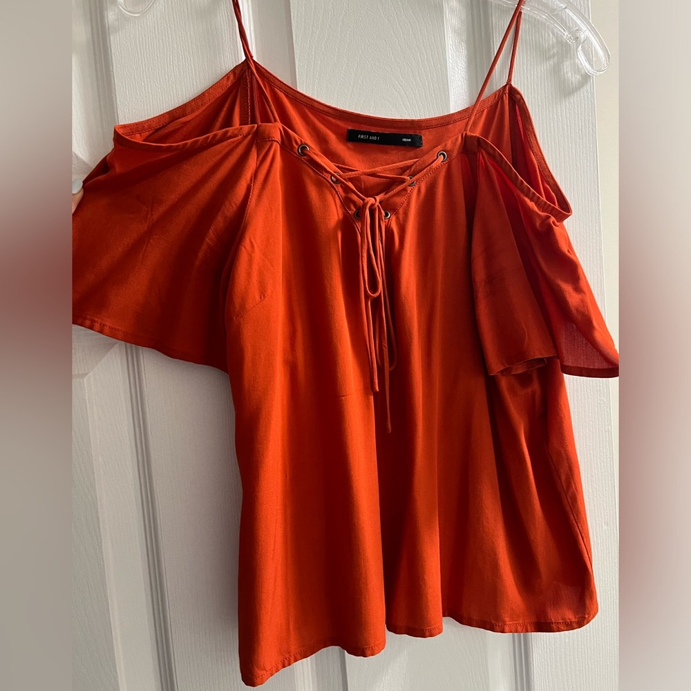 Rust color top, size small, NWOT